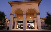 Photo of M·A·C Cosmetics Photo of M·A·C Cosmetics